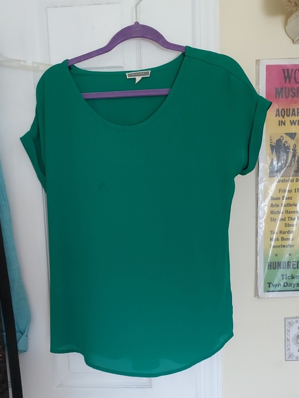 Womens Emerald Green Top Sz Small Short Sleeve